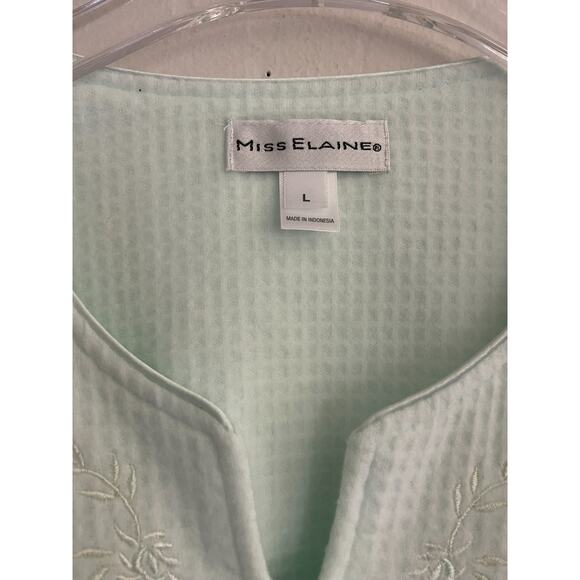 Miss Elaine L Robe Mint Green Soft Knit Embroidered Snap Buttons Knee Length NEW - Picture 4 of 8